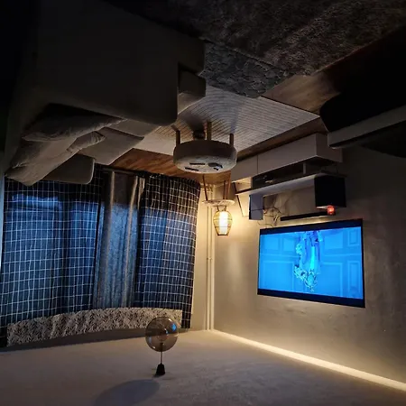 Relax In Cozy With Sauna Games